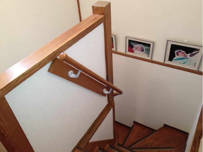 階段手すりの設置