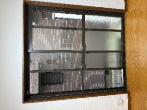 吐き出し窓ビフォー